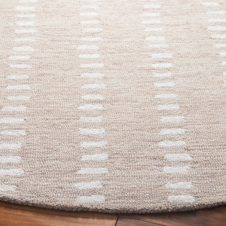 Safavieh Abstract 5'-0" x 5'-0" Rug in Beige / Ivory
