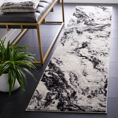 Safavieh Tulum 2'-0" x 9'-0" Rug in Ivory / Black