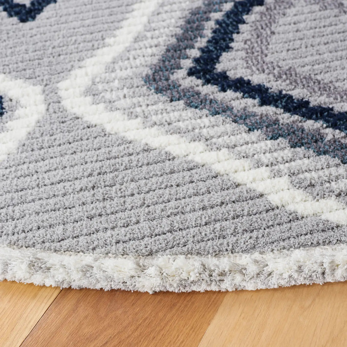 Safavieh Marrakesh 6'-7" x 6'-7" Rug in Grey / Light Grey