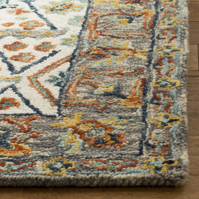 Safavieh Aspen 4'-0" x 6'-0" Rug in Ivory / Blue