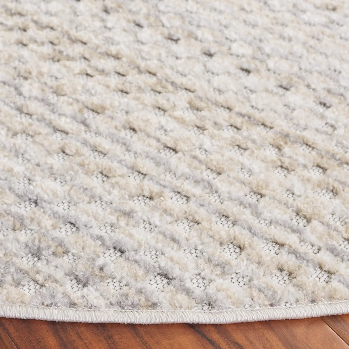 Safavieh Stella 6'-7" x 6'-7" Rug in Beige / Grey