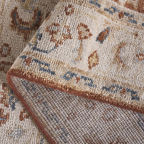 Safavieh Samarkand 6'-0" x 9'-0" Rug in Rust / Beige