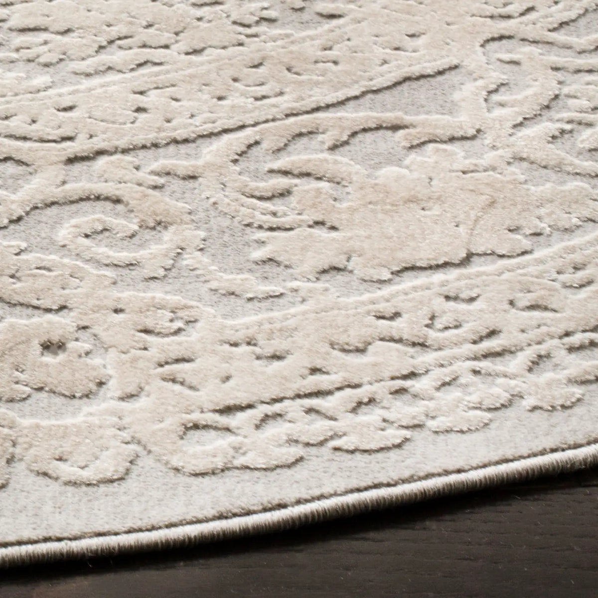 Safavieh Reflection 5'-0" x 5'-0" Rug in Light Grey / Cream