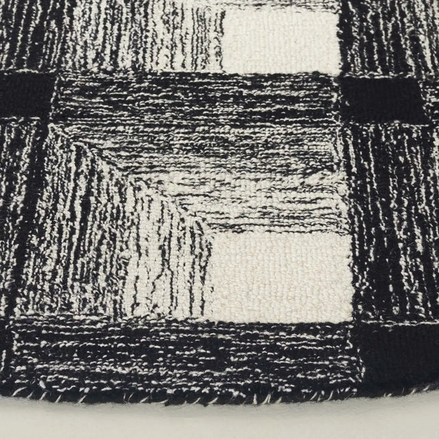 Safavieh Metro 6'-0" x 6'-0" Rug in Charcoal / Ivory