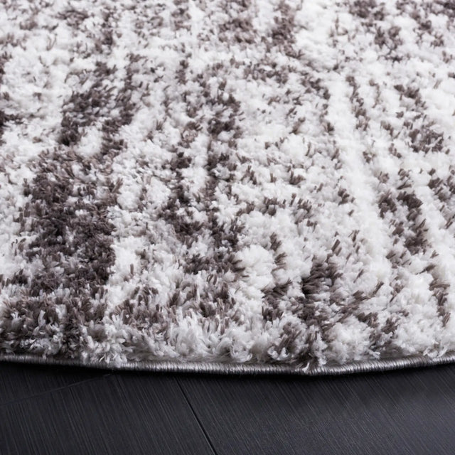Safavieh Berber Shag 7'-0" x 7'-0" Rug in Grey / Dark Grey