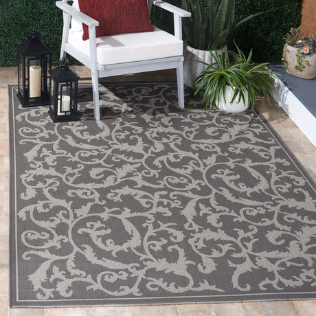 Safavieh Courtyard 4'-0" x 5'-7" Rug in Anthracite / Light Grey