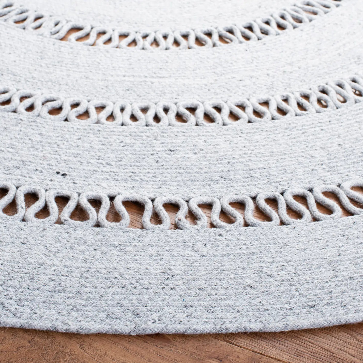 Safavieh Cape Cod 5'-0" x 5'-0" Rug in Grey