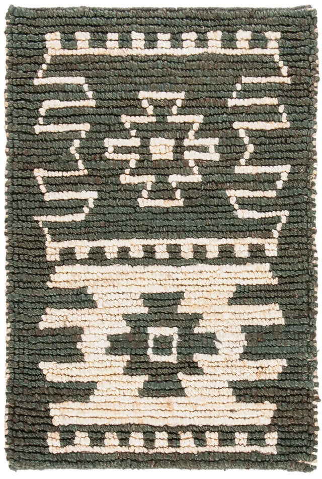 Safavieh Bohemian 2'-0" x 3'-0" Rug in Grey / Beige