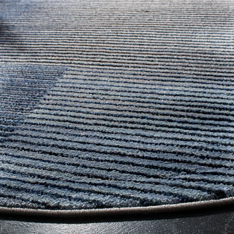Safavieh Galaxy 5'-3" x 5'-3" Rug in Blue / Navy