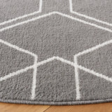 Safavieh Pyramid 6'-7" x 6'-7" Rug in Grey / Ivory