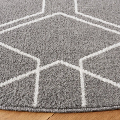 Safavieh Pyramid 6'-7" x 6'-7" Rug in Grey / Ivory