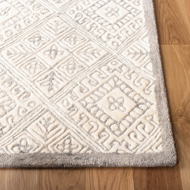 Safavieh Glamour 5'-0" x 8'-0" Rug in Grey / Ivory