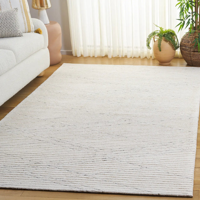 Safavieh Ebony 4'-0" x 6'-0" Rug in Ivory / Grey