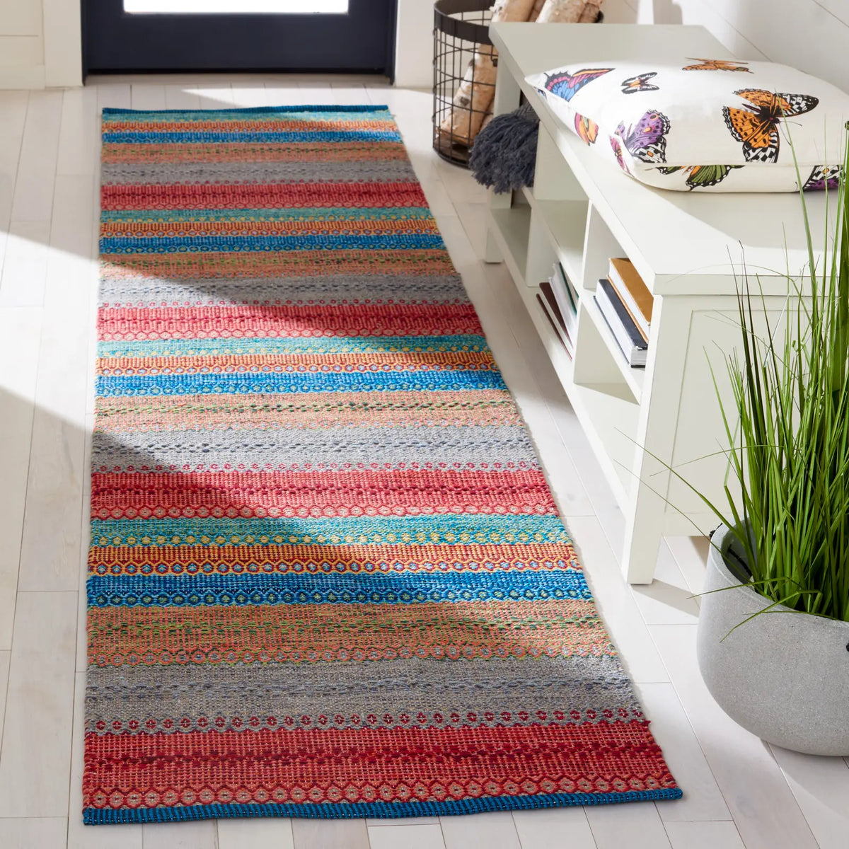 Safavieh Kilim 2'-3" x 9'-0" Rug in Blue / Red