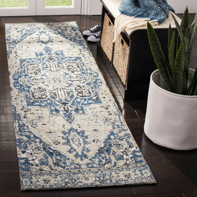 Safavieh Classic Vintage 2'-3" x 8'-0" Rug in Blue