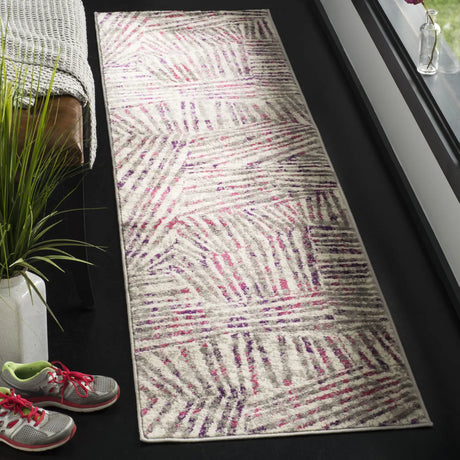 Safavieh Skyler 2'-0" x 8'-0" Rug in Grey / Pink