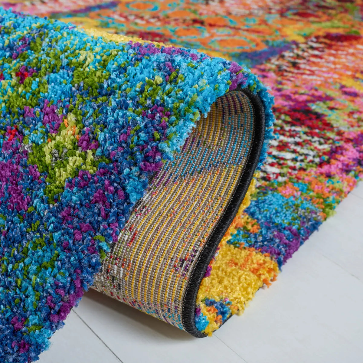 Safavieh Fiesta Shag 4'-0" x 6'-0" Rug in Turquoise / Multi
