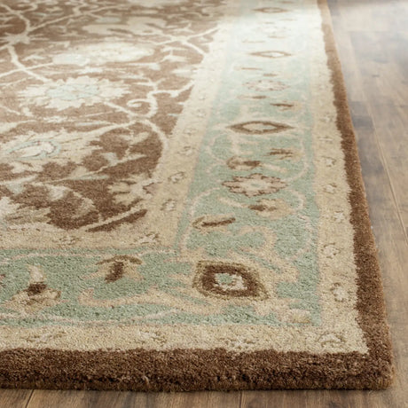 Safavieh Antiquity 5'-0" x 8'-0" Rug in Brown / Green