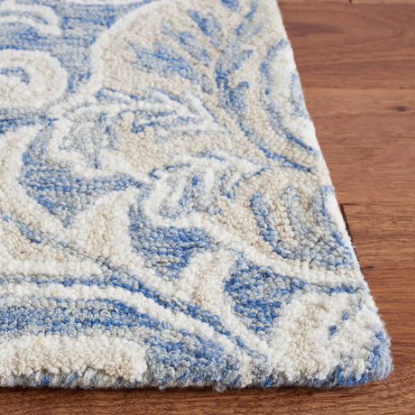 Safavieh Micro-Loop 5'-0" x 8'-0" Rug in Blue / Ivory