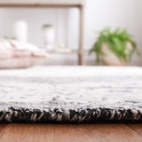 Safavieh Precious 4'-0" x 6'-0" Rug in Black / Ivory