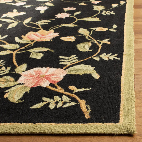 Safavieh Chelsea 5'-3" x 8'-3" Rug in Black