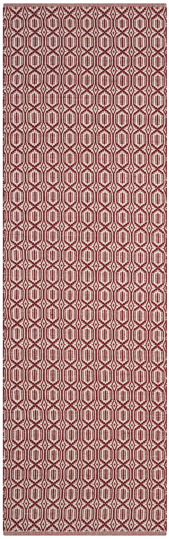 Safavieh Montauk 2'-3" x 8'-0" Rug in Ivory / Red
