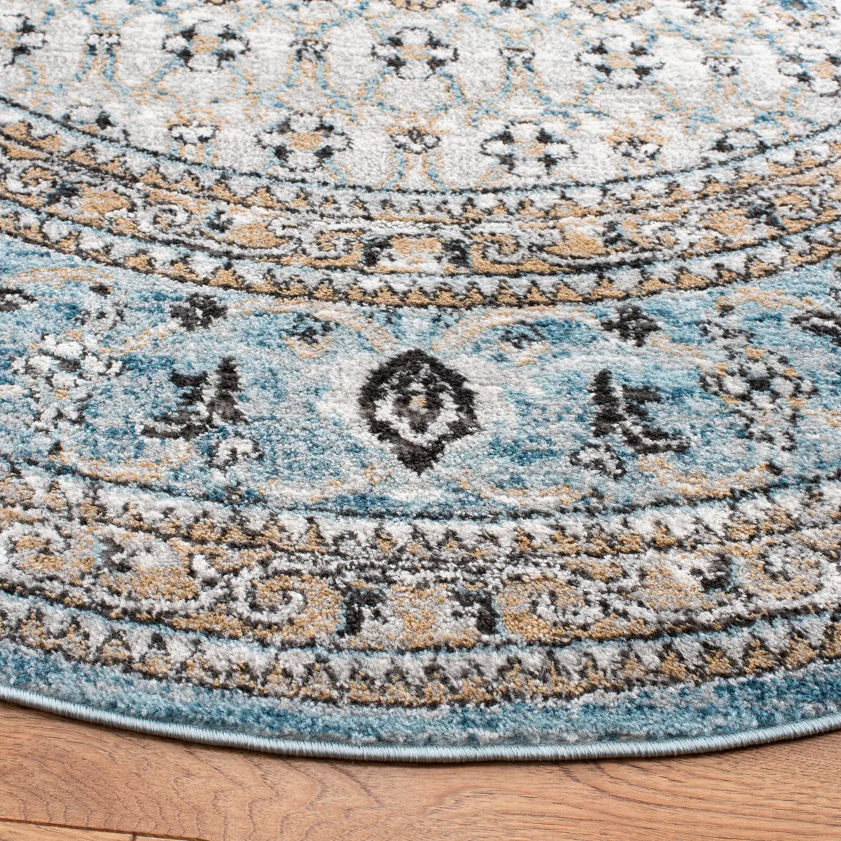 Safavieh Shivan 6'-7" x 6'-7" Rug in Grey / Blue