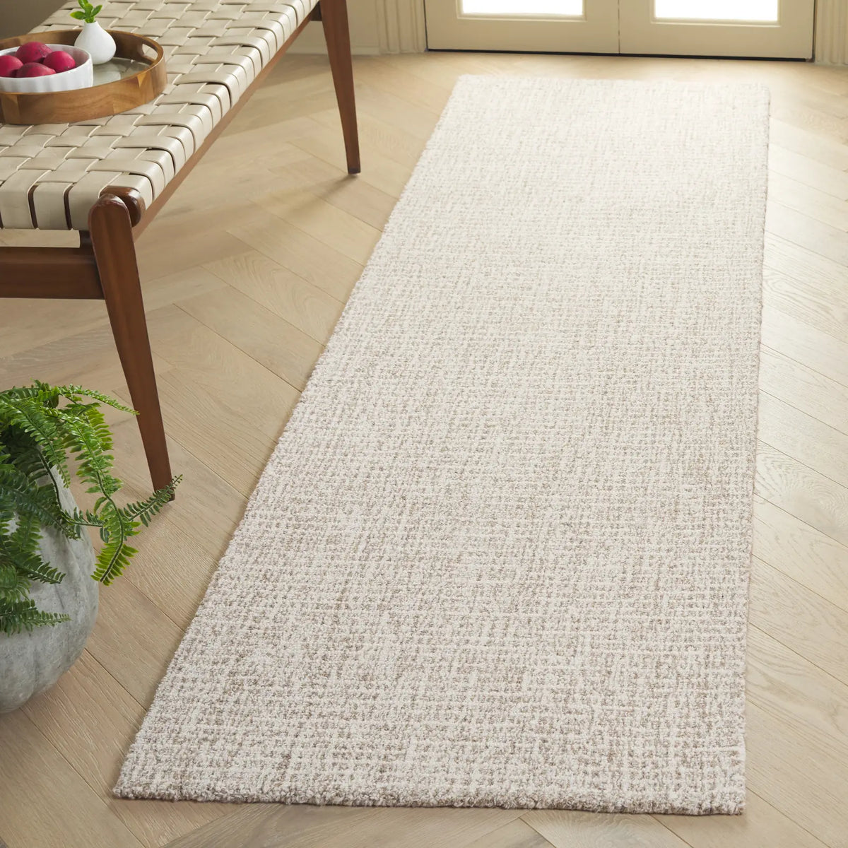 Safavieh Martha Stewart 300 2'-3" x 8'-0" Rug in Ivory / Grey