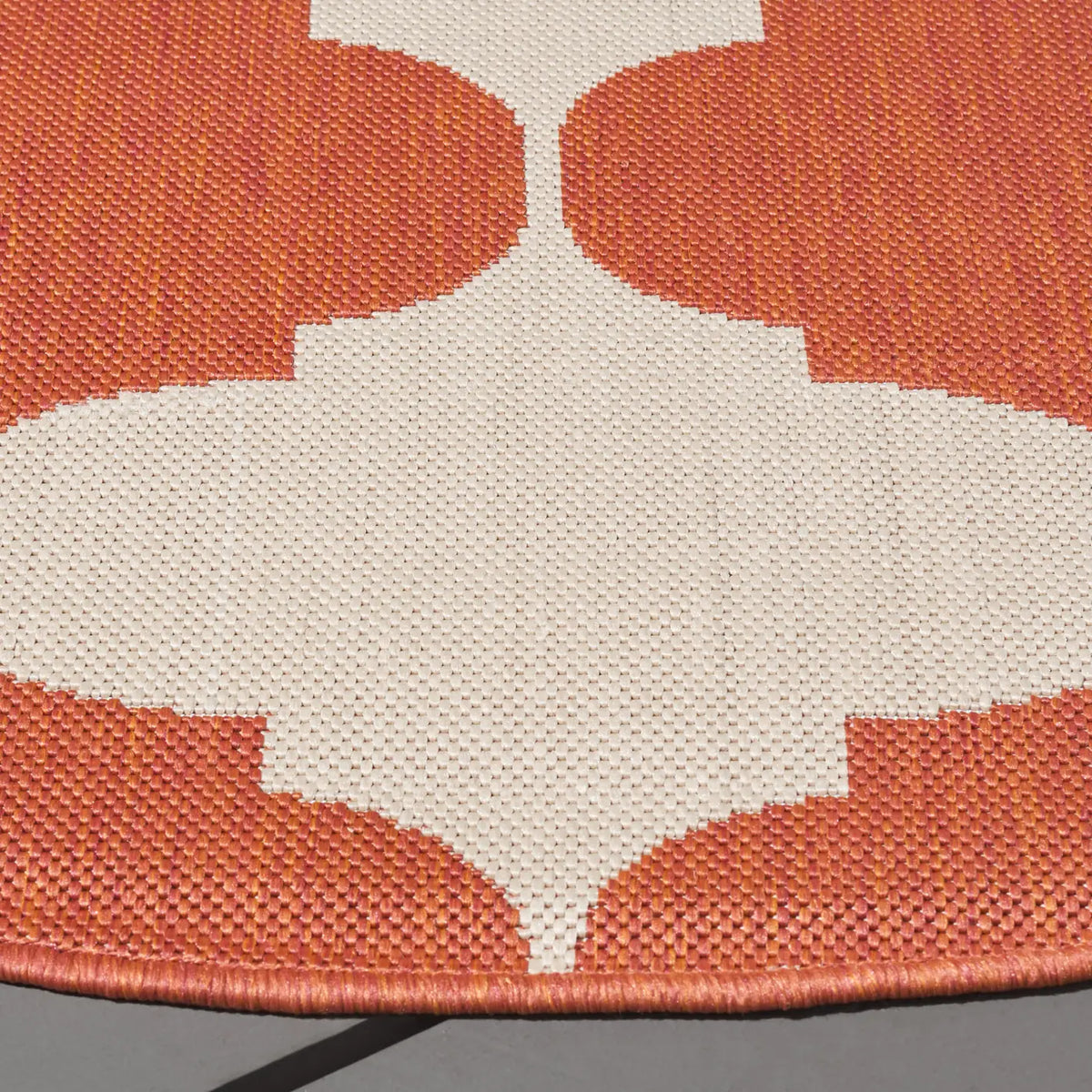 Safavieh Courtyard 5'-3" x 5'-3" Rug in Beige / Terracotta