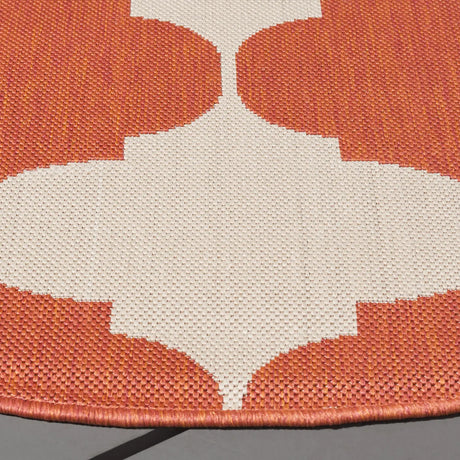 Safavieh Courtyard 5'-3" x 5'-3" Rug in Beige / Terracotta
