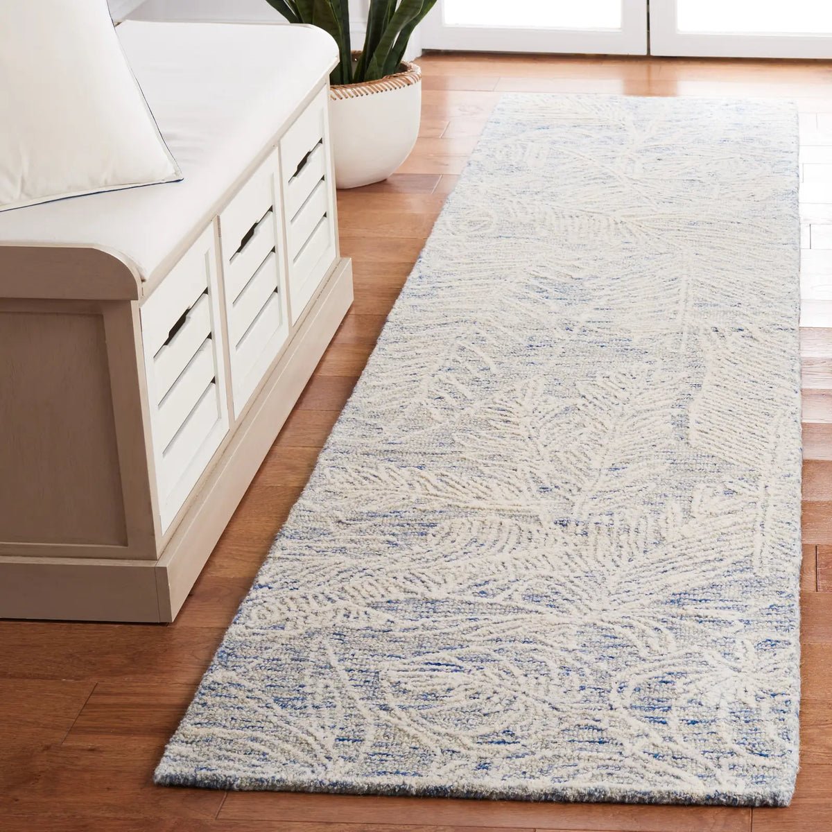 Safavieh Metro 2'-3" x 9'-0" Rug in Blue / Ivory