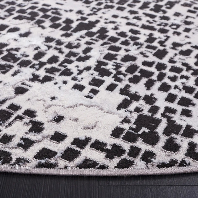 Safavieh Amelia 6'-7" x 6'-7" Rug in Charcoal / Grey