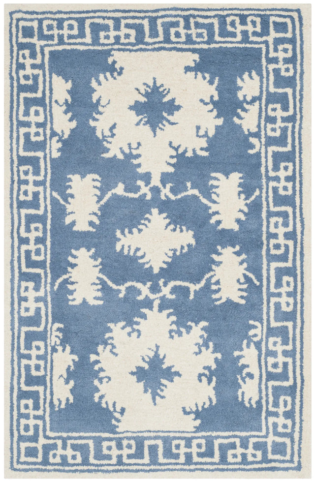 Safavieh Bella 2'-6" x 4'-0" Rug in Blue / Ivory
