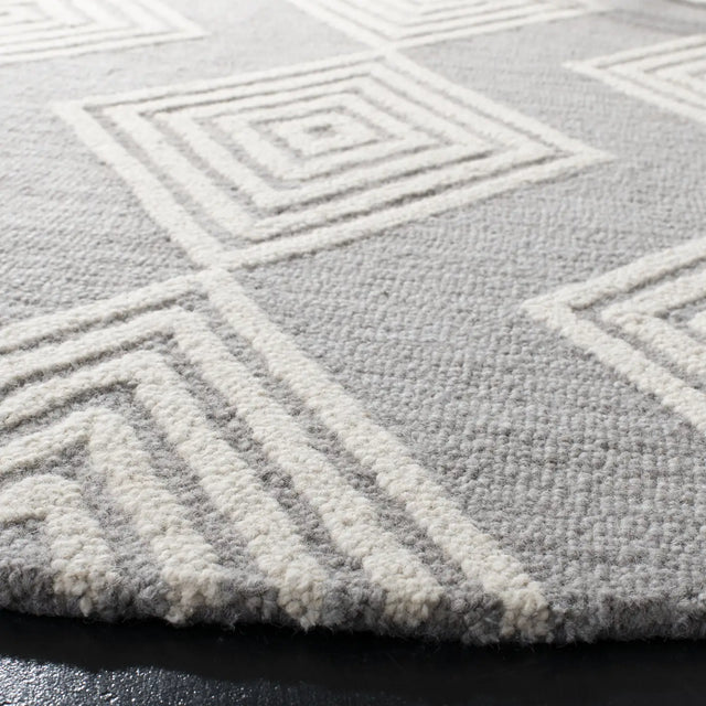 Safavieh Blossom 6'-0" x 6'-0" Rug in Dark Grey / Ivory
