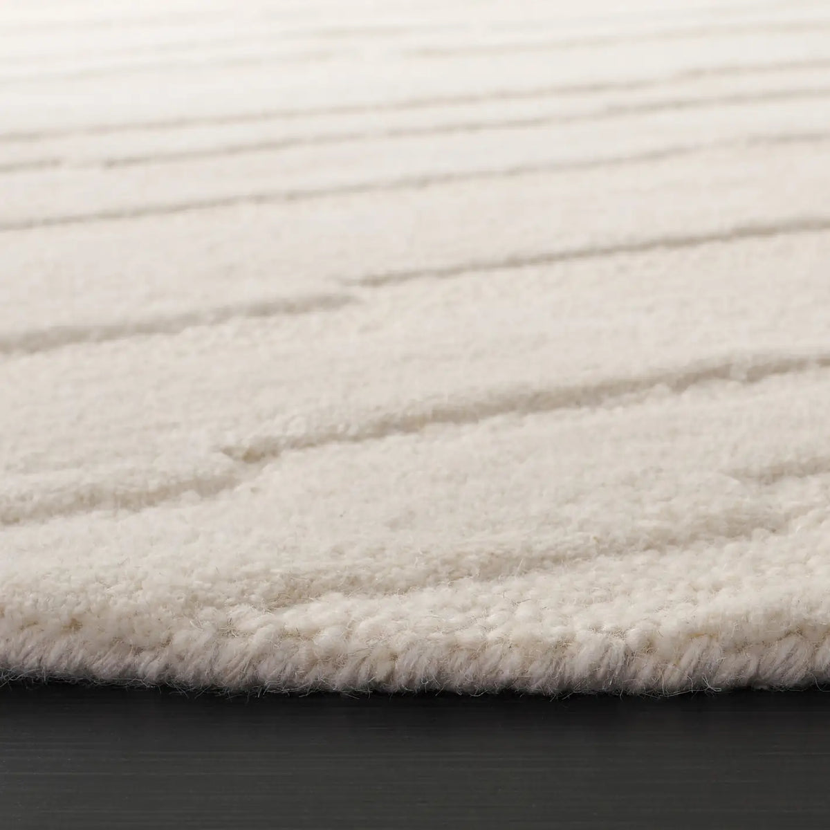Safavieh Chatham 6'-0" x 6'-0" Rug in Ivory