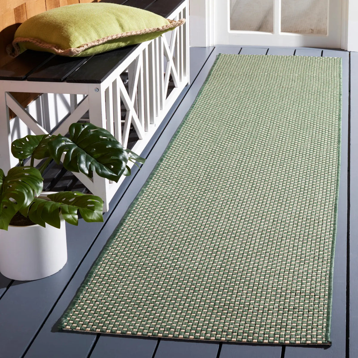 Safavieh Courtyard 2'-3" x 8'-0" Rug in Dark Green / Beige