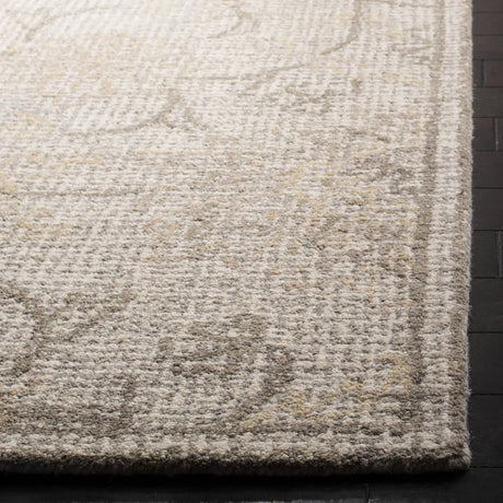 Safavieh Abstract 6'-0" x 9'-0" Rug in Light Grey / Ivory