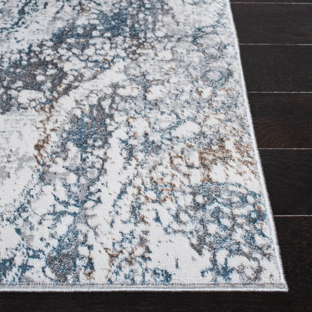 Safavieh Sonoma 4'-5" x 6'-5" Rug in Ivory / Light Blue