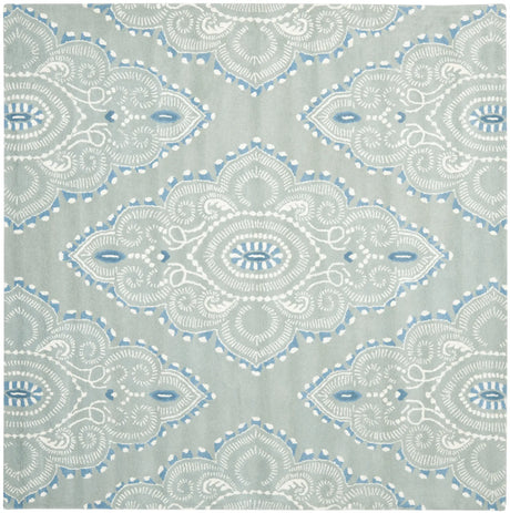 Safavieh Wyndham 7'-0" x 7'-0" Rug in Blue / Ivory