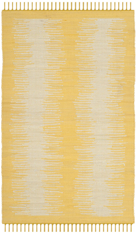 Safavieh Montauk 2'-6" x 4'-0" Rug in Gold