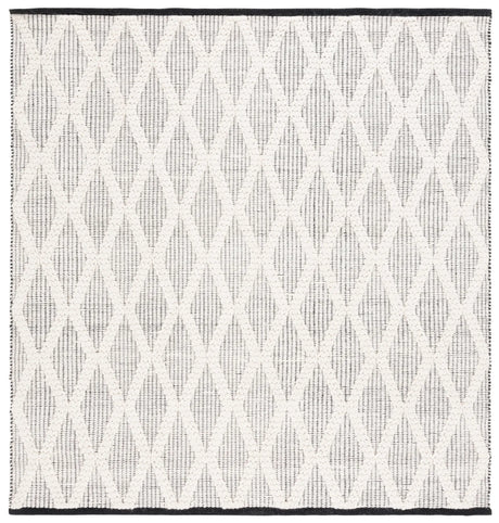 Safavieh Natura 6'-0" x 6'-0" Rug in Black / Ivory