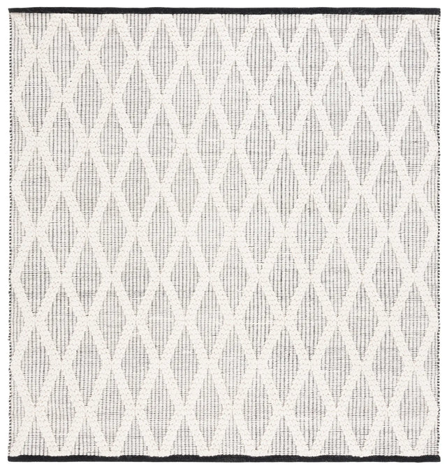 Safavieh Natura 6'-0" x 6'-0" Rug in Black / Ivory