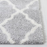 Safavieh Tahoe Shag 4'-0" x 6'-0" Rug in Light Grey / White
