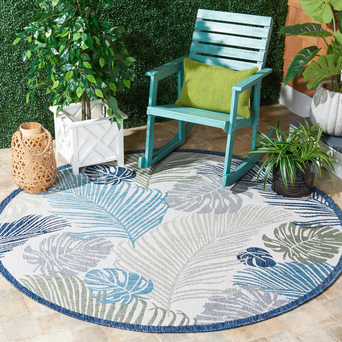 Safavieh Courtyard 6'-7" x 6'-7" Rug in Beige / Green Blue