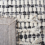 Safavieh Casablanca 4'-0" x 6'-0" Rug in Black / Ivory