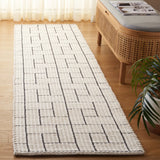 Safavieh Natura 2'-3" x 8'-0" Rug in Ivory / Black
