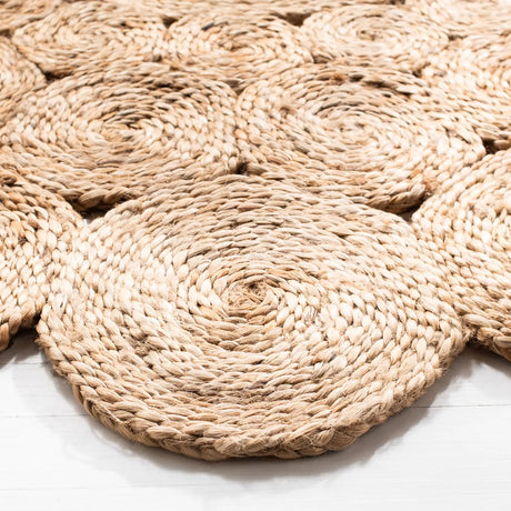 Safavieh Natural Fiber 3'-0" x 3'-0" Rug in Natural