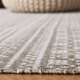 Safavieh Cedar Brook 5'-0" x 8'-0" Rug in Grey / Ivory