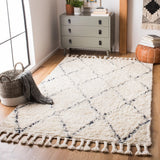 Safavieh Casablanca 5'-0" x 8'-0" Rug in Navy / Ivory