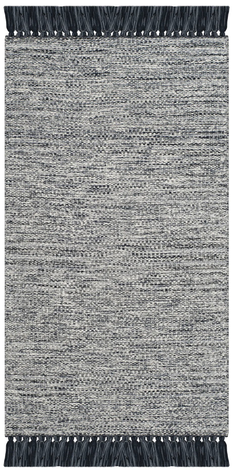 Safavieh Montauk 2'-3" x 3'-9" Rug in Grey